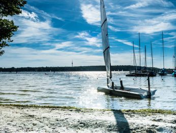 AST Foiling Dinghy Boat